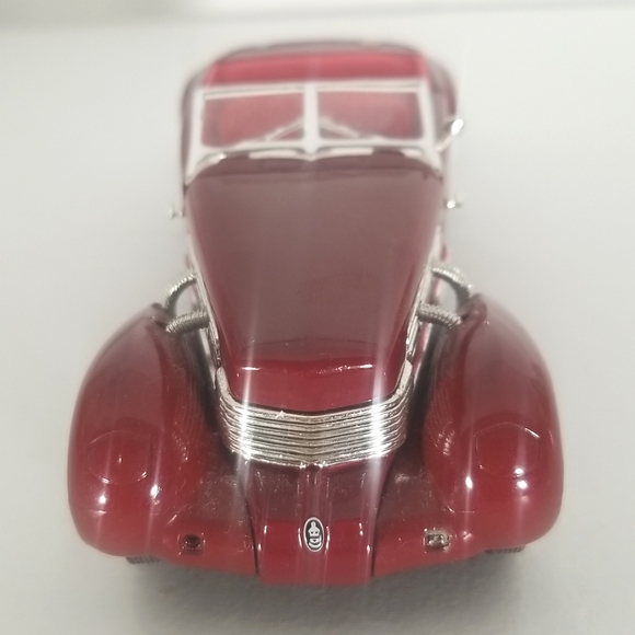 1937 Cord 812 Supercharged Burgandy Car  Toy Collection - Picture 4 of 8